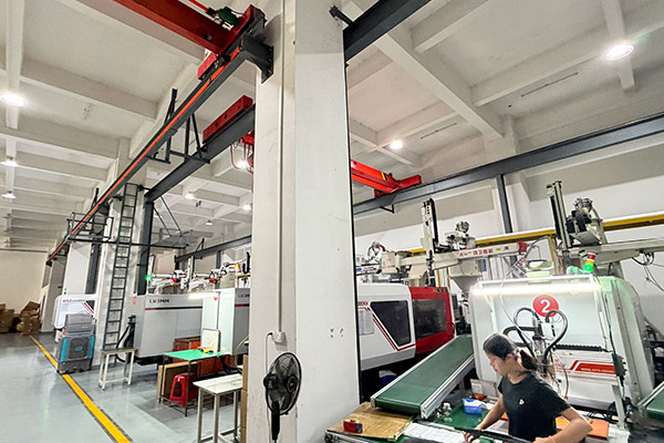 Molding Tech Center